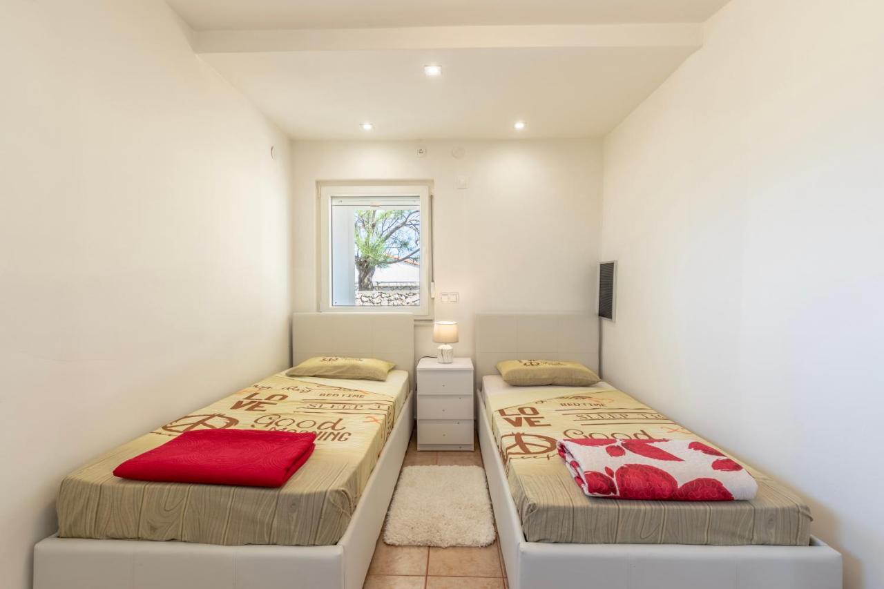 Villa Opera Ražanac Εξωτερικό φωτογραφία